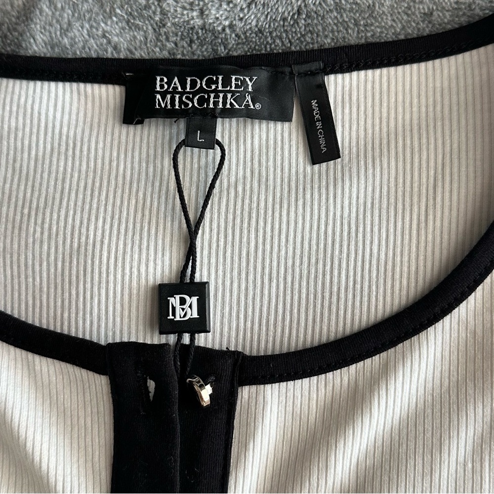 New Badgley Mischka White Cardigan Top Black Trim Bow Ribbon Cuffs Chic Ribbed - Picture 12 of 15